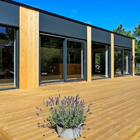 Vakantiehuis Three-bedroom Holiday In 49 Ålbæk