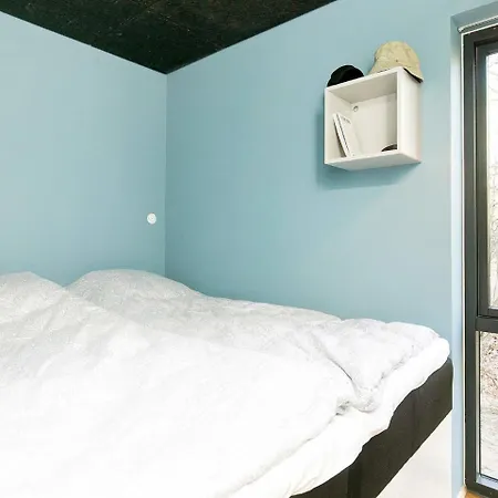 Vakantiehuis Three-bedroom Holiday In 49